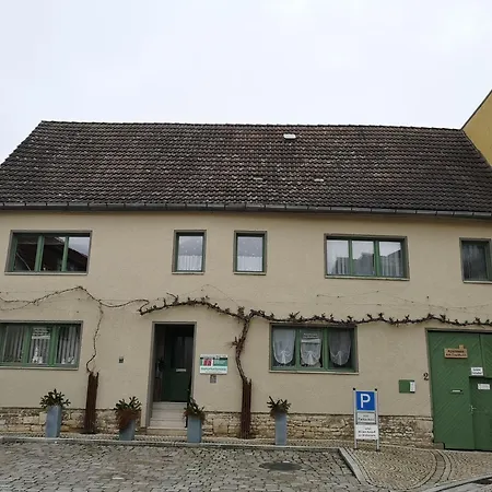 Am Stadtturm Apartment *